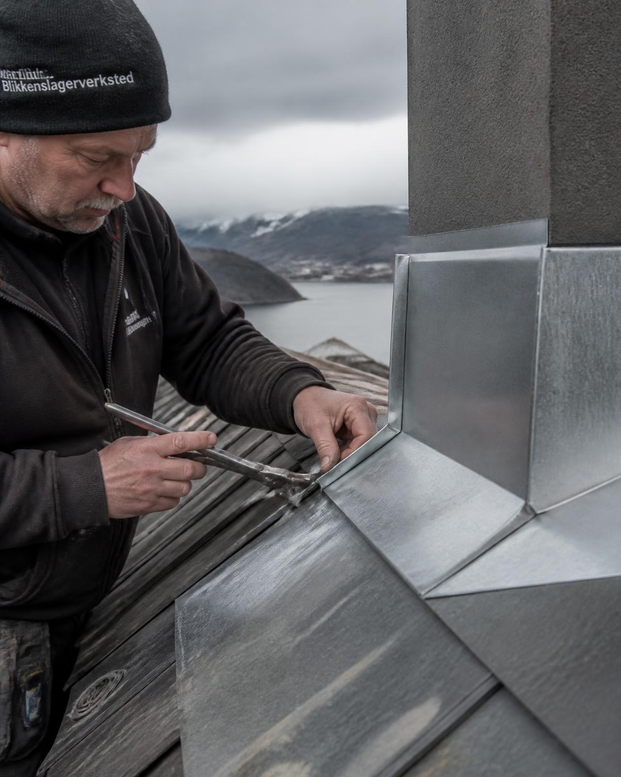 Snøfanger og sikringsutstyr montert på tak